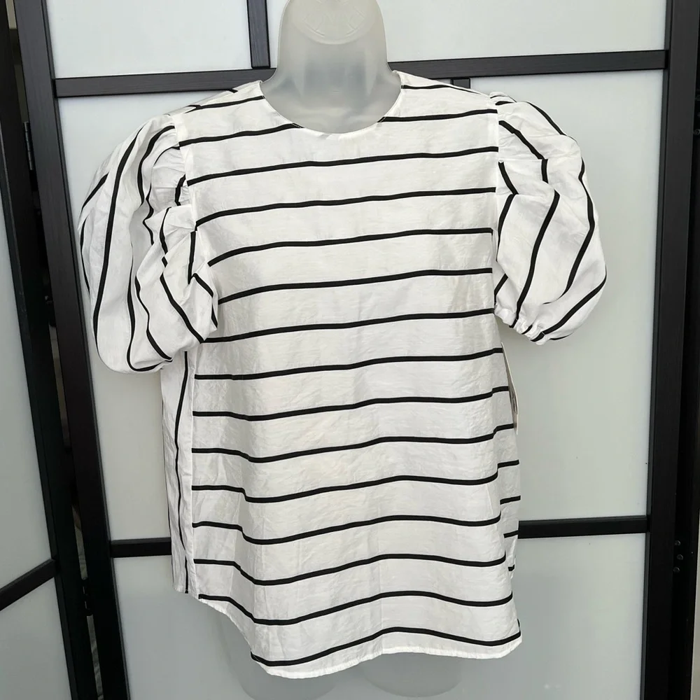NWT Zara Puff Short Sleeve Top Blouse Medium